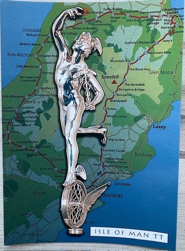 Isle man races tourist - tt,