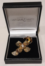 Large 9ct yellow gold - gold, &