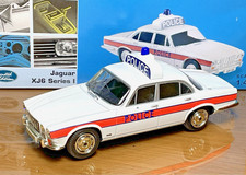 VANGUARDS Jaguar XJ6 S1 Police