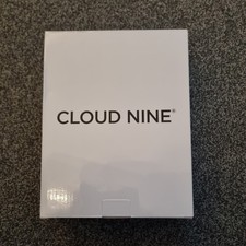 Cloud nine  Led Travel Vanity