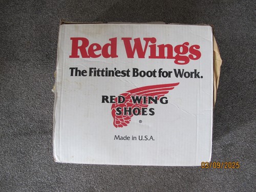 Red wing pull brown - red, work