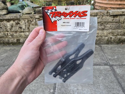 Traxxas maxx front rear - front, or