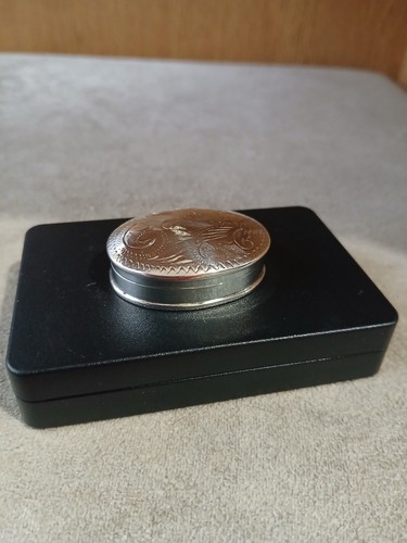 Silver snuff box etched - box, pill