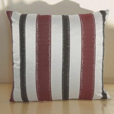 Cushion Covers Rustic Red /
