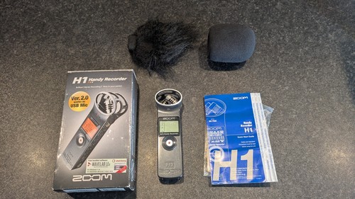 Zoom handy recorder - h1,