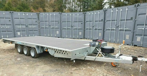 Car transporter trailer - car,