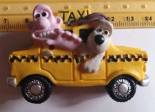 Vintage Old Fridge Magnet