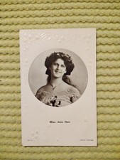 Beagles Postcard Miss Zena