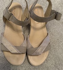 LADIES HUSH PUPPIES GREY/GOLD