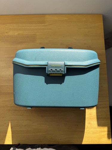 Samsonite hard shell - samsonite,