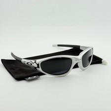 Oakley Straight Jacket