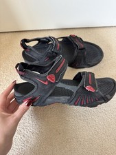 Nike ACG Sandals Size 9