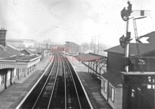PHOTO  THATCHAM RAILWAY