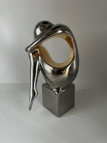 Beautiful vintage collectible - beautiful,