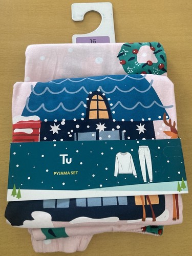 Ladies christmas scene - tu,