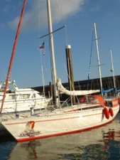 Jeanneau Sun Fizz 40 Sailing