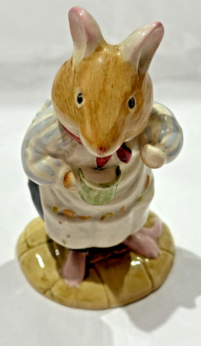 Two royal doulton brambly - doulton,