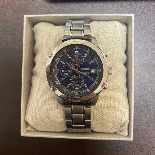 Seiko quartz wristwatch - seiko,