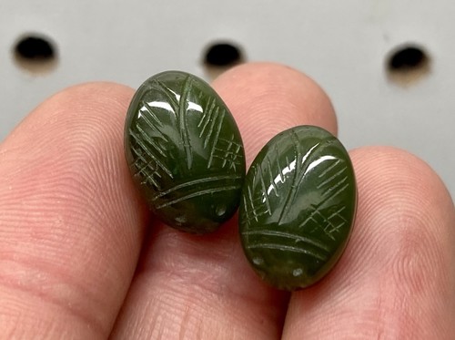 Vintage 14k gold jade - gold, scarab