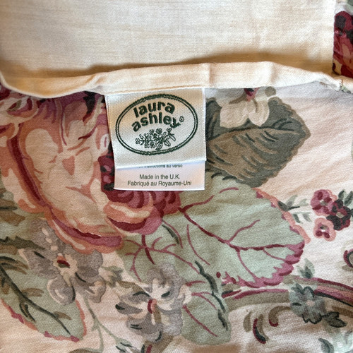 Vintage laura ashley - laura,