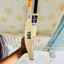 English Willow Cricket Bat