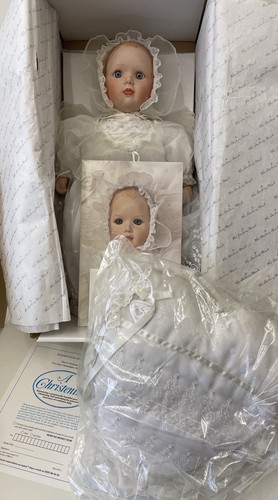 Danbury mint royal baby - mint,