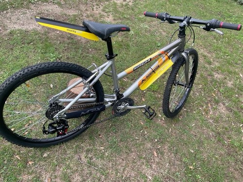 Hybrid bike mountain - hybrid, bike/mountain