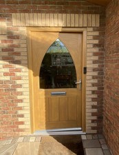 GOTHIC DOOR IN FRAME FRONT