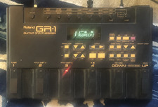 Roland GR-1 Guitar Synthesizer