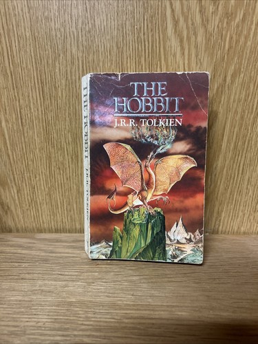 The hobbit r tolkien - hobbit, j.
