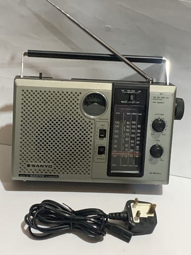 Vintage sanyo radio - vintage,