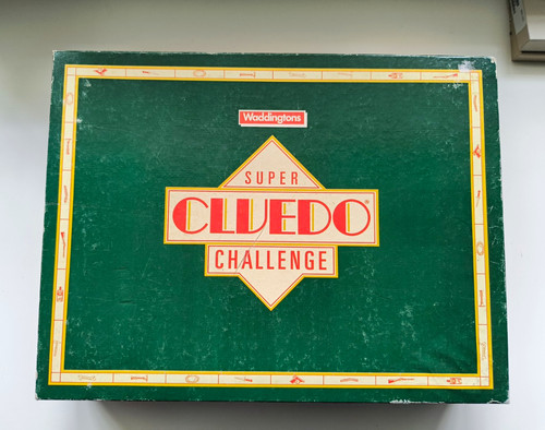 Waddingtons super cluedo - waddingtons,