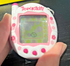 Bandai Tamagotchi Connection V3 2004 White Pink Flowers Shell Rare - Fully Works