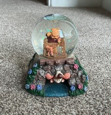 Winnie the Pooh Snow Globe