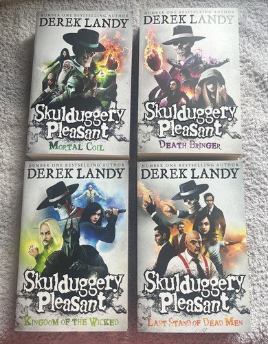 Skulduggery pleasant derek - skulduggery,