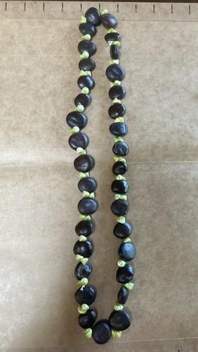 Hawaiian kukui nut lei - kukui,