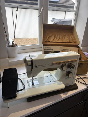 Husqvarna viking 2000 sewing - 2000,