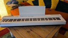 Yamaha P-125 White 88-Key
