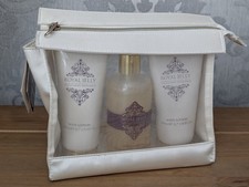 Royal Jelly Opulent Bathing