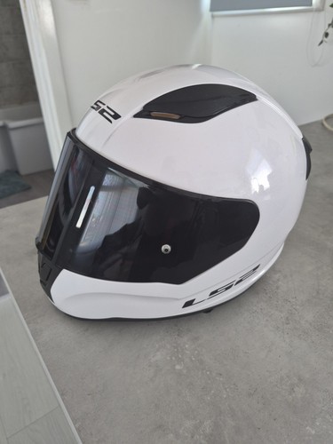 Full face white motorcycle - full,