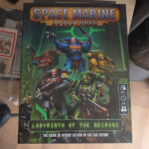 Warhammer 40000 space marine - 40000,