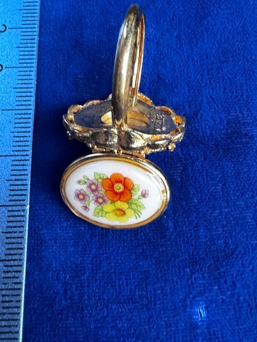 Vintage avon ring lot 5 - avon,