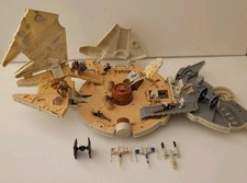 Star Wars Micro Machines Force Awakens Millennium Falcon Playset 2015 Complete +