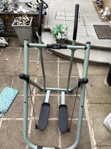 Strider cross trainer pick - cross, up