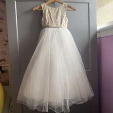 Romantica Collection Princess Style Child’s Flower Girl/Bridesmade Dress. Size 6