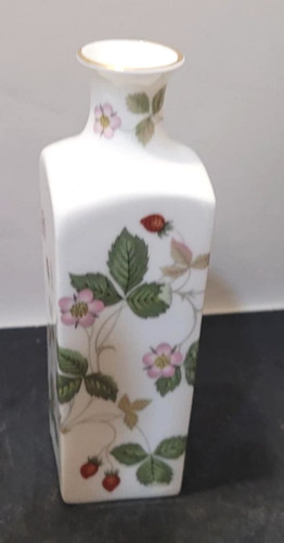 Wedgwood wild strawberry - wild,