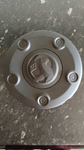 Vauxhall wheel hub cap - wheel,
