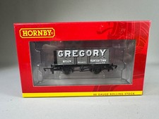Hornby R6755 7 Plank GREGORY 4