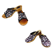 Black wood clogs for women