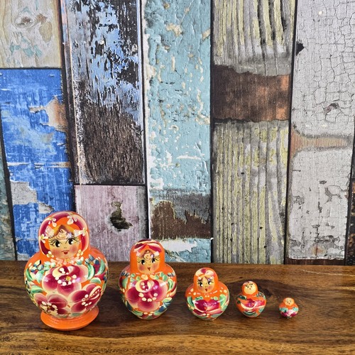 Russian nesting dolls - nesting,